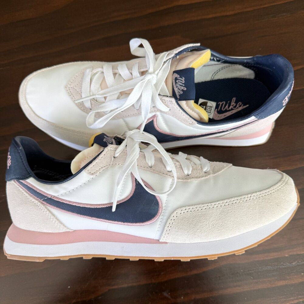 Size 7 Youth / Women's Nike Waffle Trainer 2 SE White/Navy-Pink DJ0345 100
